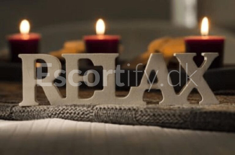 Afstressende og pirrende #kropsmassage af uddannet massør PRIVAT træffes SØNDAG den 20.04