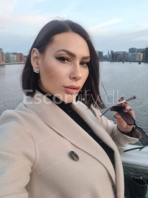 BALERI DEEP & QUEEN Throat Gagging & FIND ME IN ONLYFANS & BLOW SPECIAL EFFECTS & Threesome
