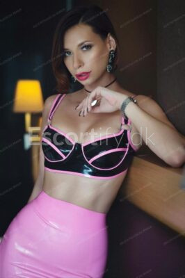 BALERI DEEP & QUEEN Throat Gagging & FIND ME IN ONLYFANS & BLOW SPECIAL EFFECTS & Threesome
