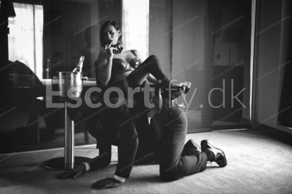 BALERI DEEP & QUEEN Throat Gagging & FIND ME IN ONLYFANS & BLOW SPECIAL EFFECTS & Threesome