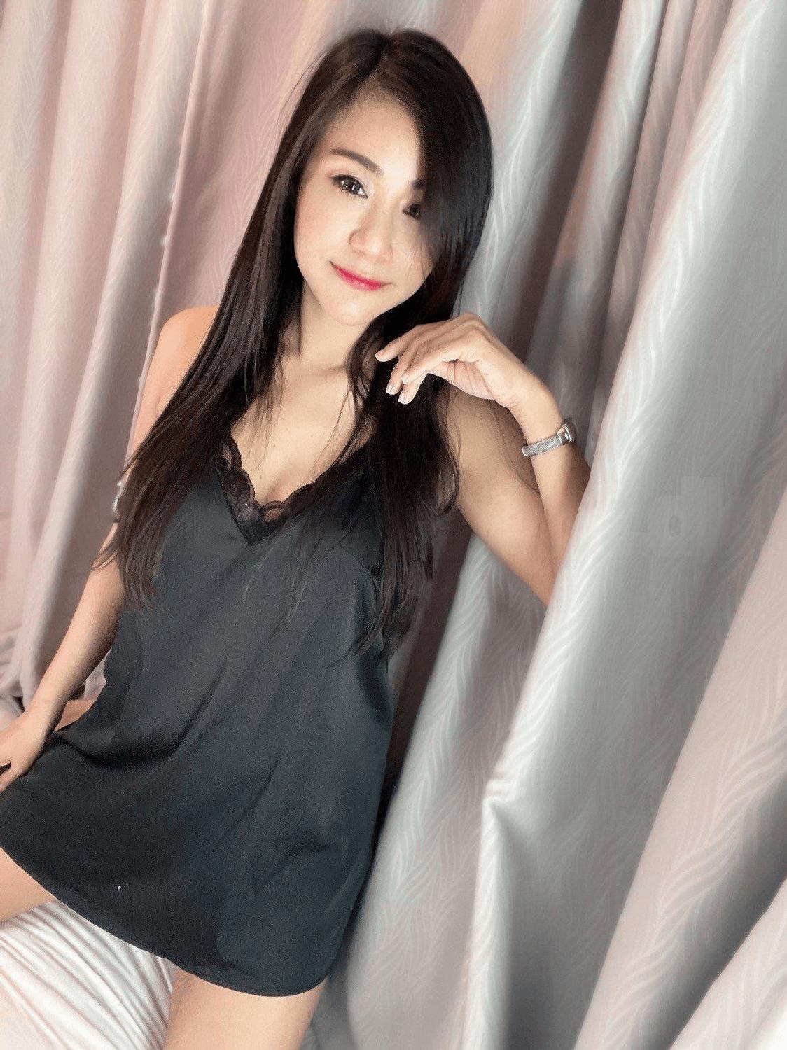 Bow and tina. Mew girls in vejle massage and good service call me 55237858