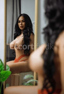 ️ Esbjerg. New Thaigirl 34 ️ Hello my name is Chaya ️I can give you Pull P&Many Offers and good massage ️GFE️ B2B ️️9️⃣1️⃣0️⃣8️⃣5️⃣3️⃣3️⃣9️⃣