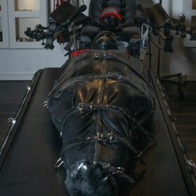HVIDOVRE D.21 - 22 APRIL! PRIVAT DISKRET! DOBBELT DOMME, SLAVESAMMENFØRING, BRUG MIN SLAVES MUND.. FRISTER DET DIG?