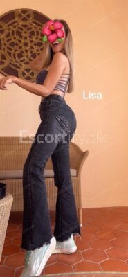 Lisa Naughty girl