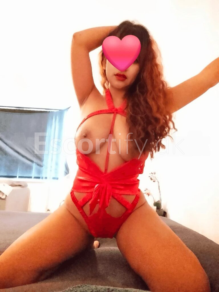 Luna Thai girl  is sexy big boobs , good massage and good service️52687970 ️