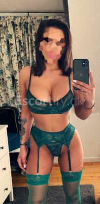 MICHELLE,Your Perfect Companion In Kobenhavn , I Also Offer Lingam Tantra Massage