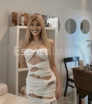 Nørre Alslev, ( Stubbekøbingvej) Hi Skat, call, sms & WhatsApp 91804287 Yuthai woman
