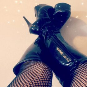 Odense S Træffes Idag privat DomicilDansk Domina M din forbudte lyst og Frække Fantasi Tlf 50132331