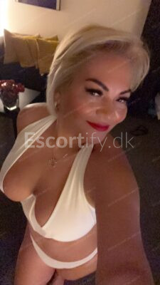 Outcall & Incall Sussi mature milf frækk storbarmet i Rødovre / Hvidovre
