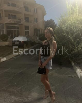 SWEET EVITA LAST DAYS!! :) 15 MIN ONLY 400! CASH/REVOLUT!