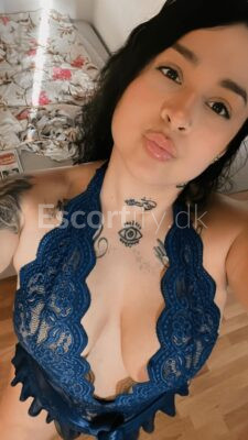 VARM NYHEDKOLDING C22y/o Slim + BIG BOOBS20min 50030min60045min8001h1000MobilPay-CashRoleplayANALSEXSwallowDeepthroatCIM/CIF