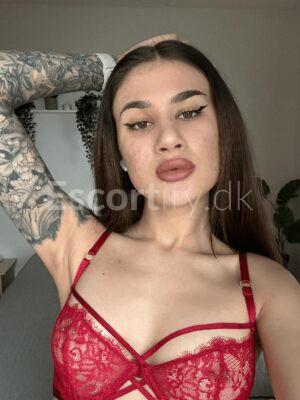 VIBYI am Olivia⭐suck good dick without rubber young girl (20 years)⭐ cifSex same like a GF ⭐Lets spend hours together