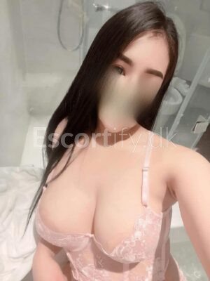 Lucv very good relax massage just come to Vonge