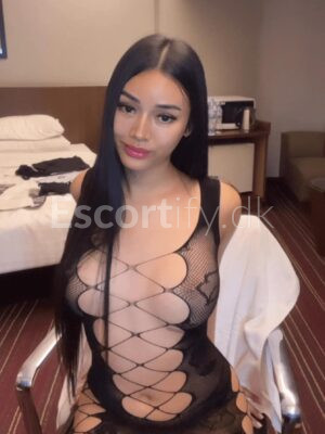 23yrs Cute Ladyboy Sabina Swedish88