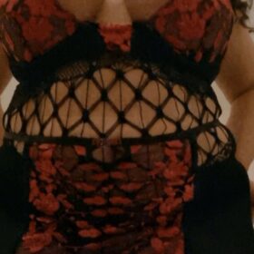 Ægte store bryster; pirringsmassage- lingam massage/privat og diskret