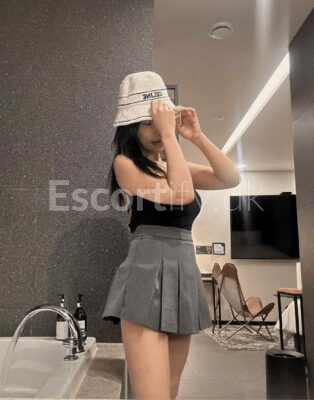HiI’m Elsa sweet a little girl 29years 50kg  % real picture looking forward for take care of you guys