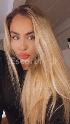 KINKY SPANISH GIRL 100% REAL INCALL OUTCALL MOBIL PAY