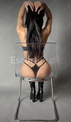 Samantha Lux (asiatisk dansk)