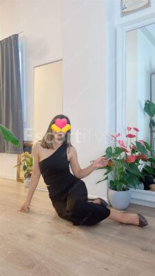 Ying-Næstved betal med kontanter eller kort…Jeg starter arbejde den 7 August . vi ses snart min søde