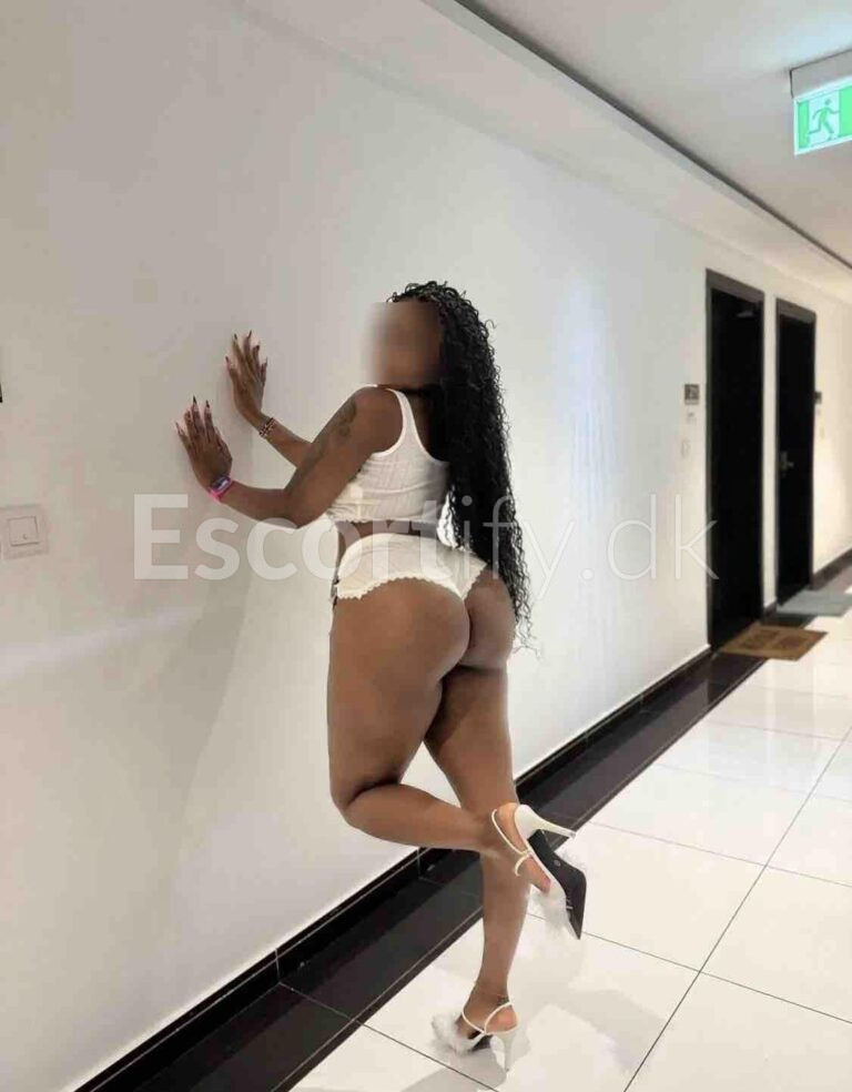 Hot  Tasha just arrived Vejle DELICIOUS  WET  JUICY PUSSY I'm the Queen OF BLowjobs 71688721