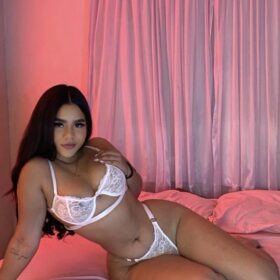 AARHUS 8230 . . SOY UNA CHICA SEVILLANA ESPAÑOLA MUY PERRA ME ENCANTA HACER DE TODO ME GUSTAN HOMBRES MUY SUCIOS LLAMAME ESTARE ESPERANDO ACEPTO PAYPAL REVO