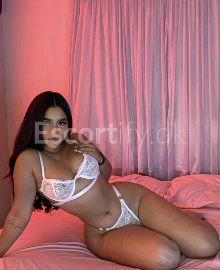 AARHUS 8230 . . SOY UNA CHICA SEVILLANA ESPAÑOLA MUY PERRA ME ENCANTA HACER DE TODO ME GUSTAN HOMBRES MUY SUCIOS LLAMAME ESTARE ESPERANDO ACEPTO PAYPAL REVO – escort i Midtjylland