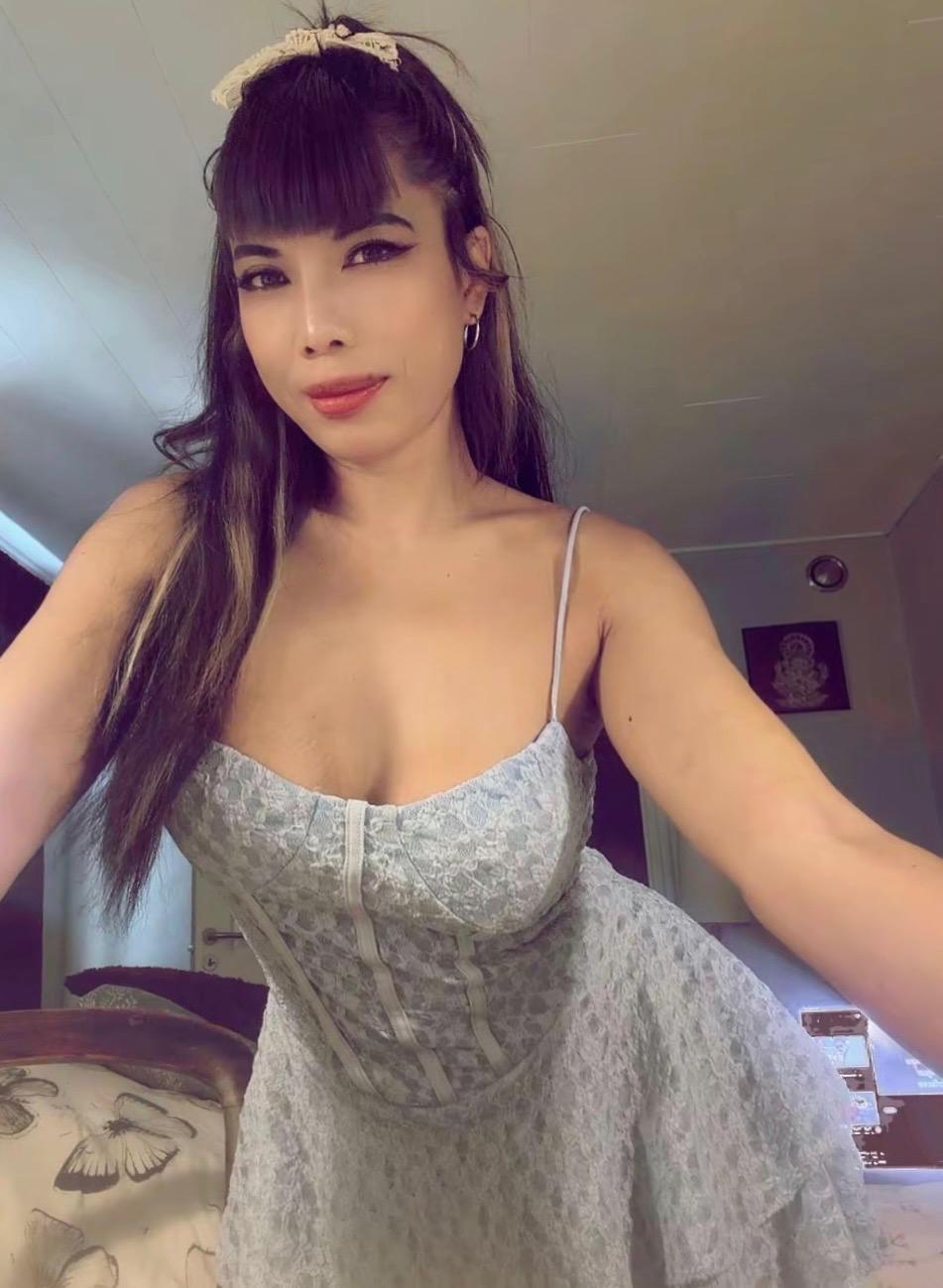 Hey ️my name To Richa I'm good massage and smilecall me +4591804287