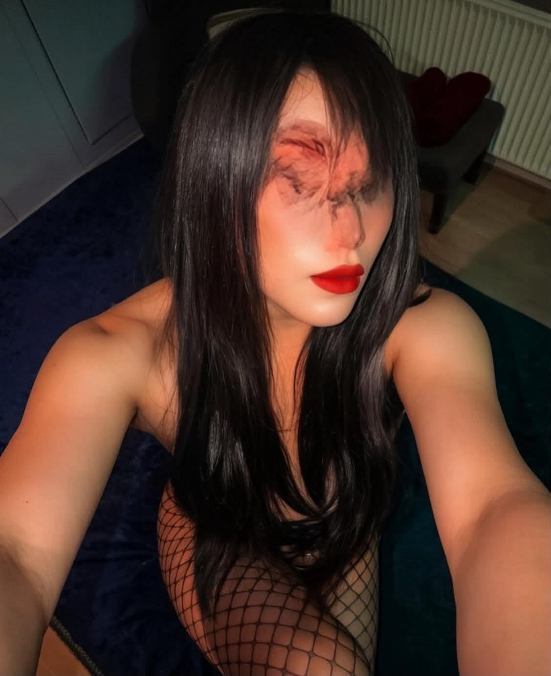 LØGSTØR NYÅBENT NU NORDJYLLAND MASSAGE HVER DAG TRANSVESTIT LÆKKER SKØNHED, SUPERSEXY MED UNGPIGEBRYSTER. LAKTØJSFANTASIER