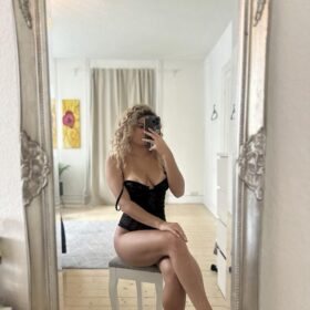 VEJLE ️ Hi im Angelica  im all natural petite girl I suck your dick DEEP in my THROATMost INTENSE GFE  tongue kissesverified+good reviews️