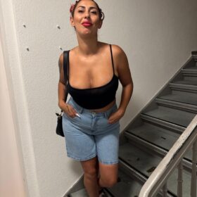 Alexandra in Odense -ONLY 4DAYS -3some with Inessa