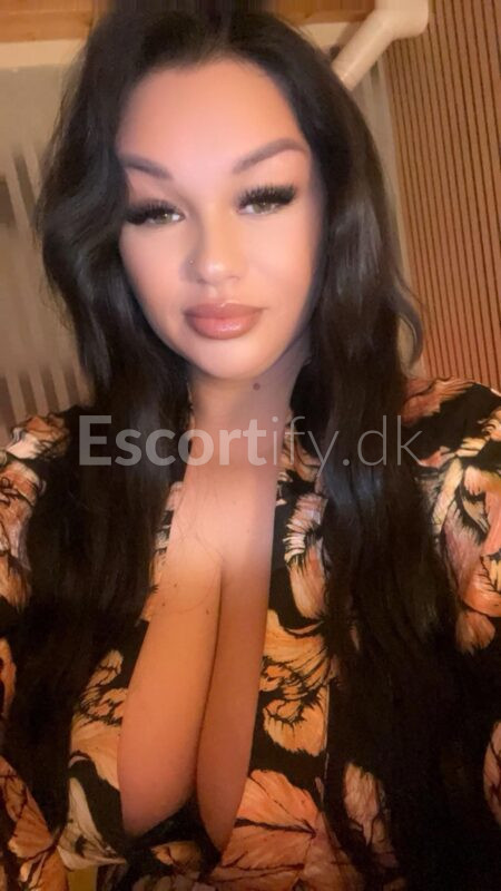 ️️SILVIA️️PARTY GIRL️BEST SERVICE