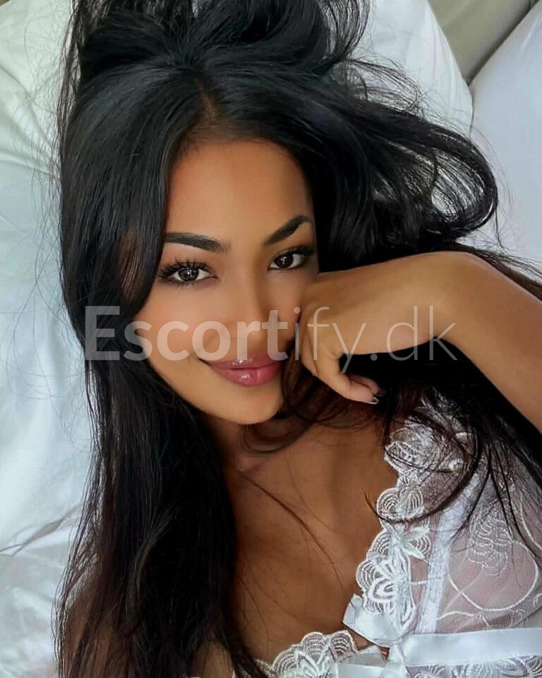 Party incall/outcall – escort i Aalborg