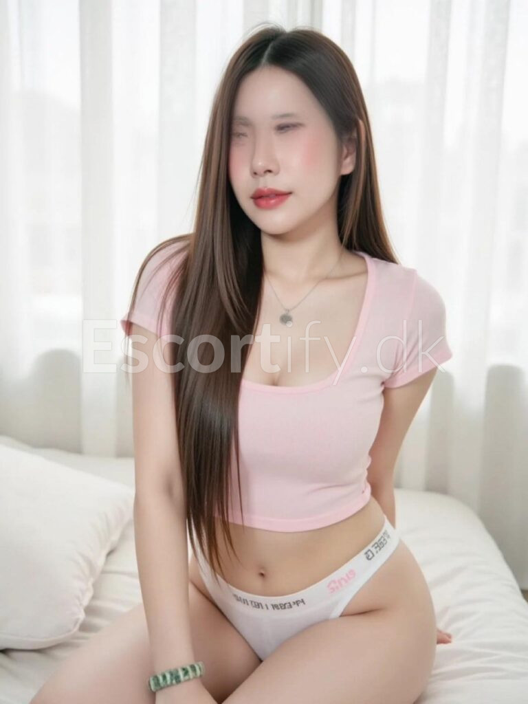 🇩🇰🇹🇭 PattyNy, lækker, ung thailandsk pige venter på dig i Billund … . 27136477 kører escort