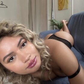 VEJLE ️ Hi im Angelica  im all natural petite girl I suck your dick DEEP in my THROATMost INTENSE GFE  tongue kissesverified+good reviews️
