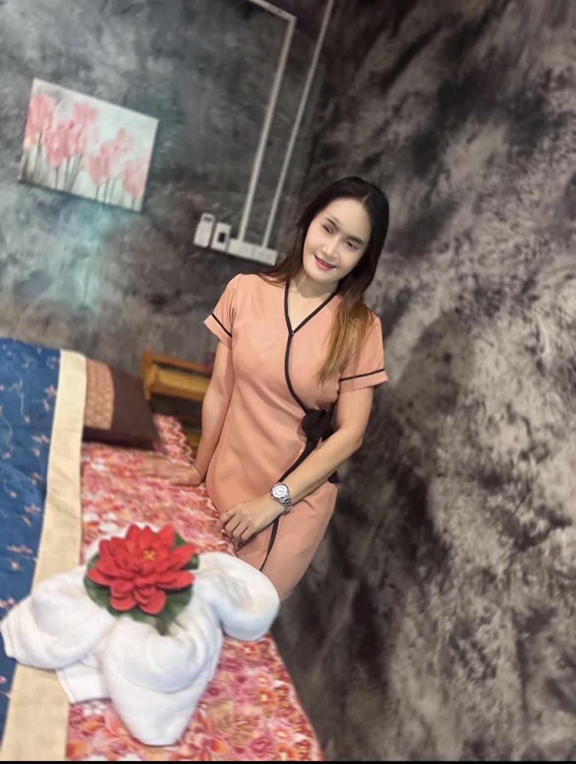 🇹🇭Lisa, Hobro god massage. …....Specialist i prostata……..B2B + BJ uden. Ring nu 27570118