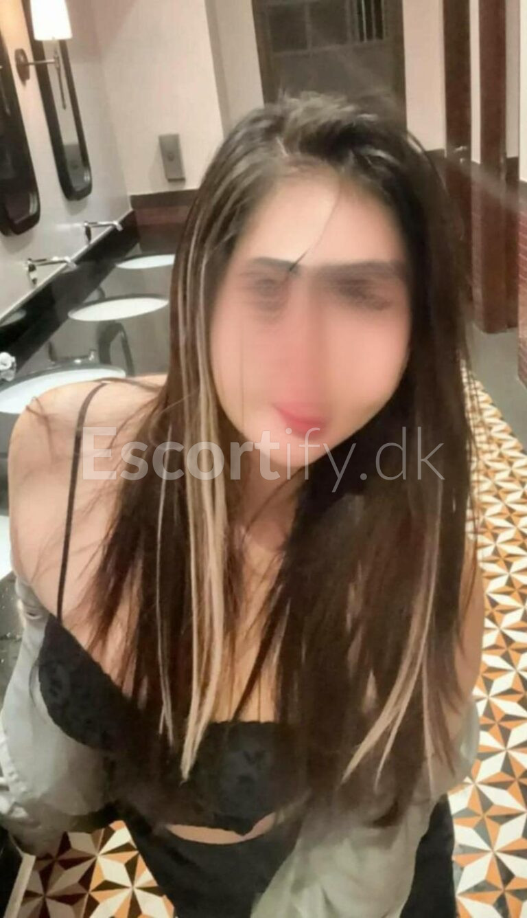 New thai ladyBeautiful 25 year på ODENSEBetal kun contact. ..only cash
