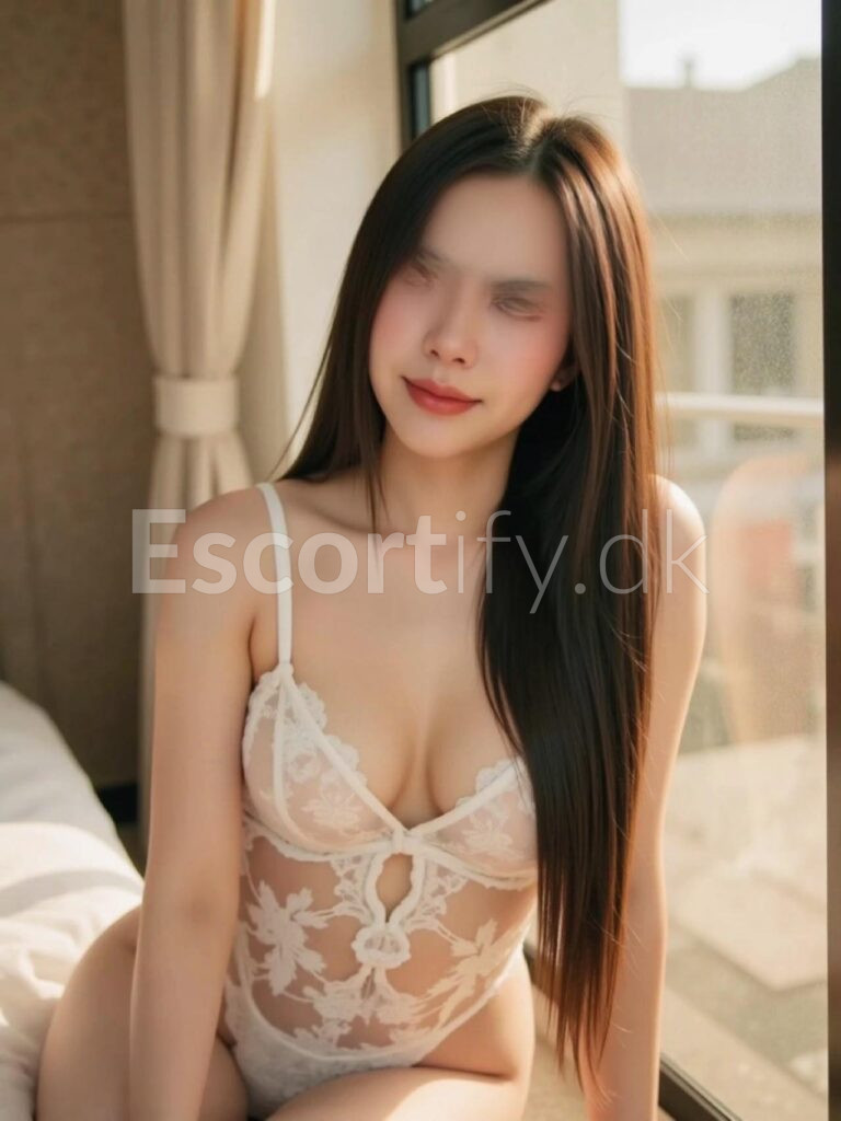 🇩🇰🇹🇭 PattyNy, lækker, ung thailandsk pige venter på dig i Billund … . 27136477 kører escort