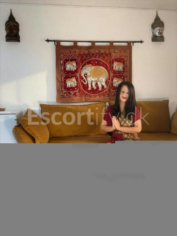 Cherry-en helt ny Thai pige I in roslev
