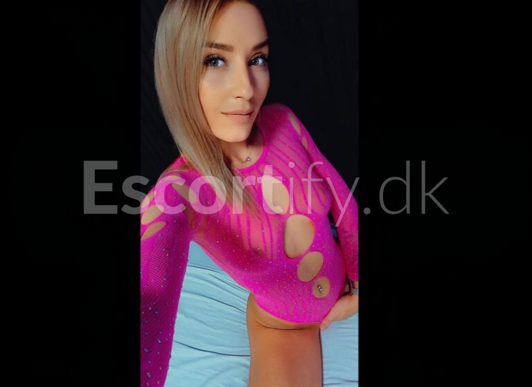 ️IRYS️NOW VEJLE C‼️️Real Pictures Real kissing tounge.best blowjob GFE Golden shower
