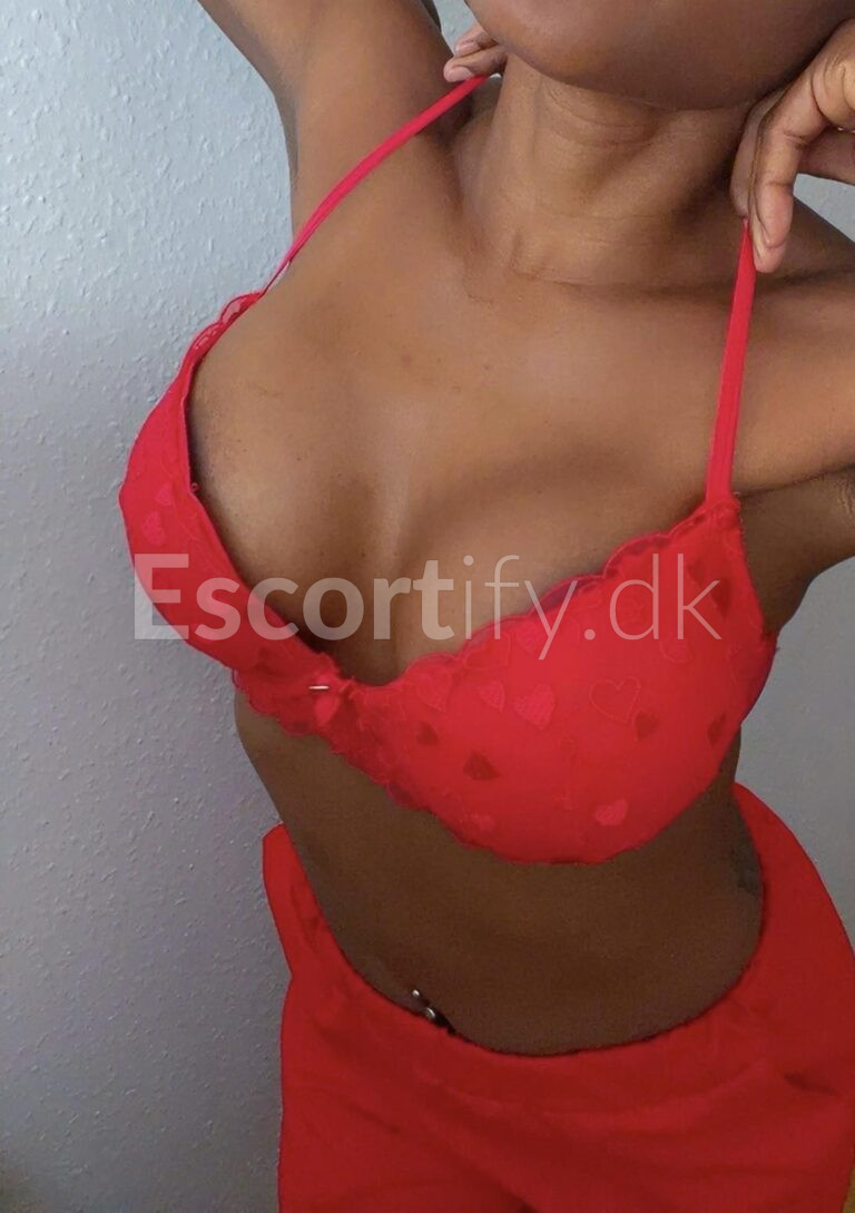 ️️️Erotisk krop-til-krop-massage med happy ending blowjob med kondom️️️ Open 09/21 .Gelsted / Fyn