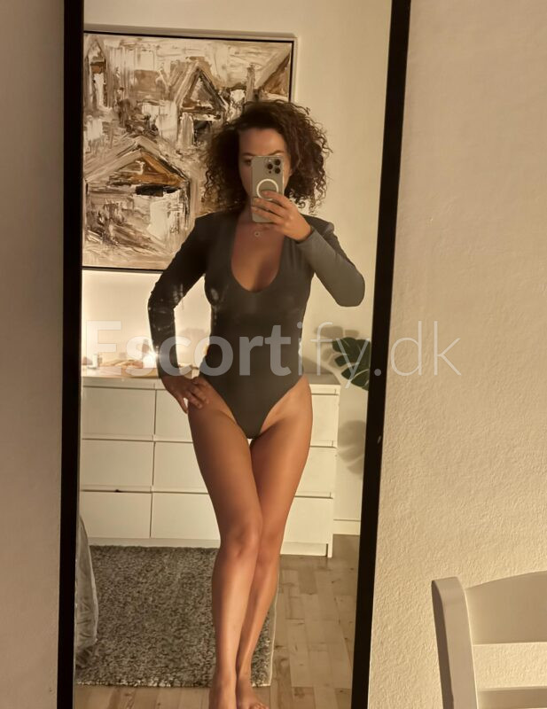 ️NADIA TANTRA in VEJLE️  sensual body to body massage, lingam relaxation like never before euro, revolut