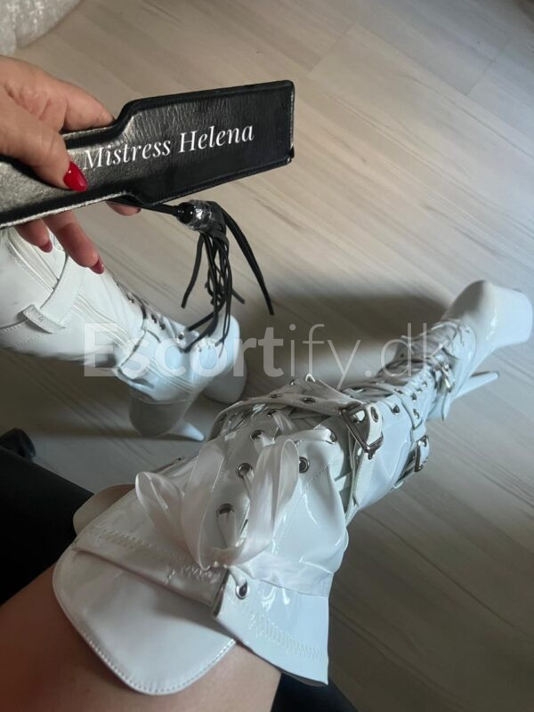 ️ KØBENHAVN ️ PRIVAT OG DISKRET BDSM LEG️HOS MISTRESS HELENA
