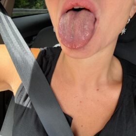 🇩🇰 Dansk MILF ️ Mød mig på bagsædet til sloppy blowjob  Skriv på 91462200 for aftale
