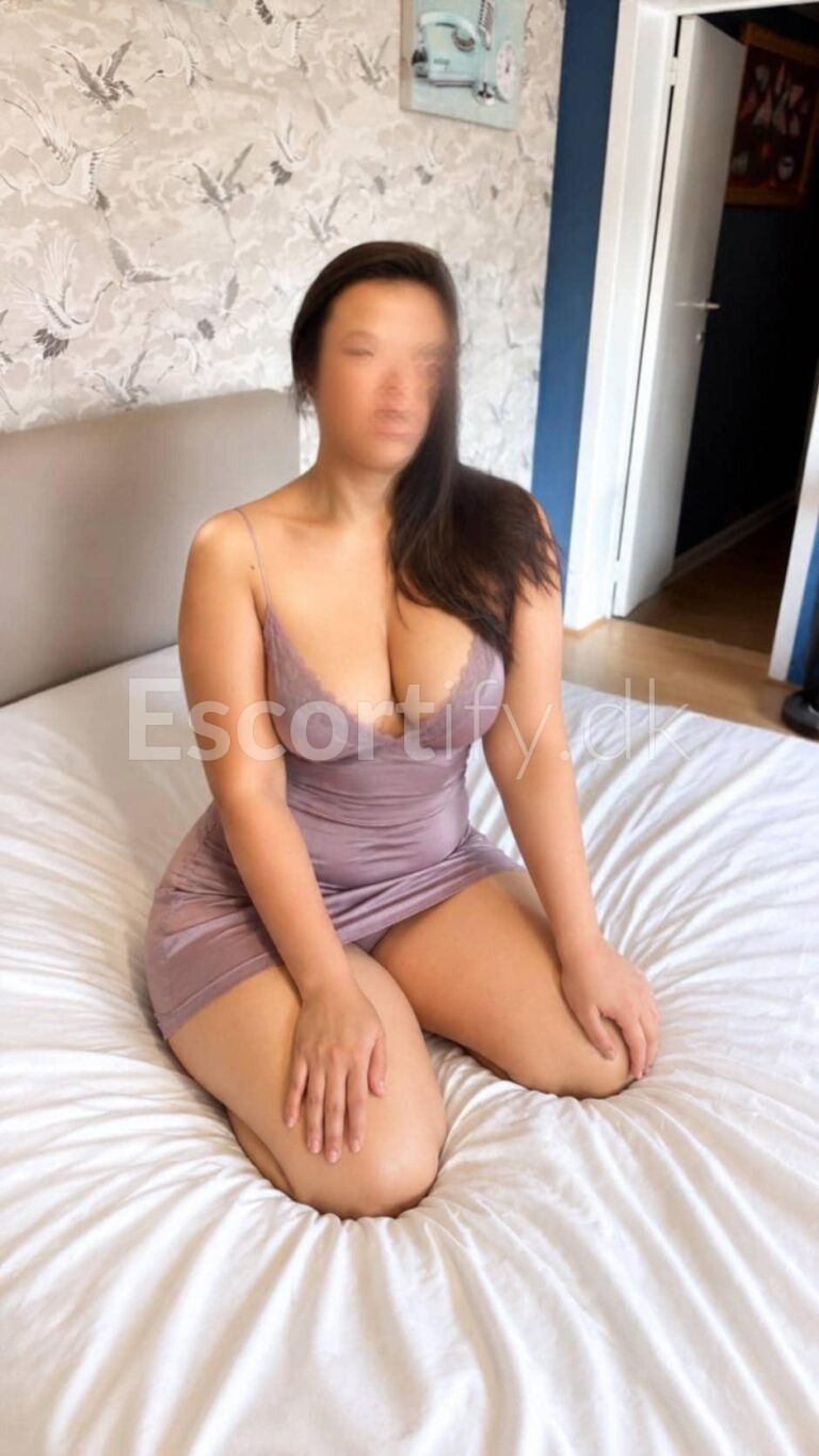 New thai ladyBeautiful 25 year på ODENSEBetal kun contact. ..only cash