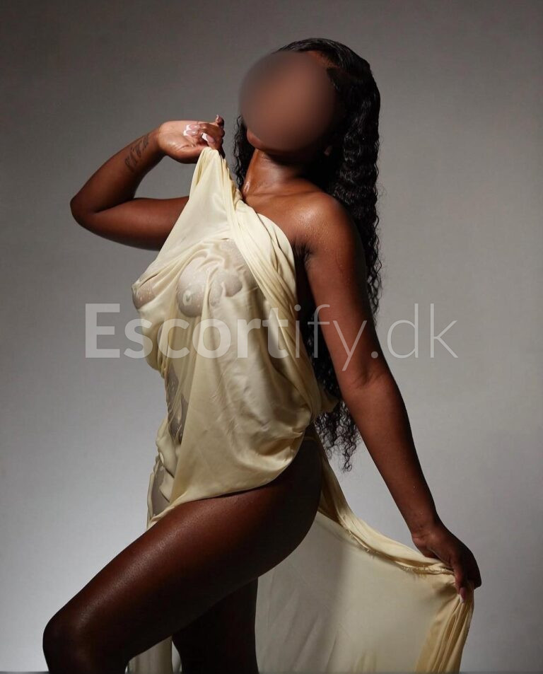 New Hot Sandy IN TOWN AARHUS C 66562935 Am 23 years with ⭐️Real photo