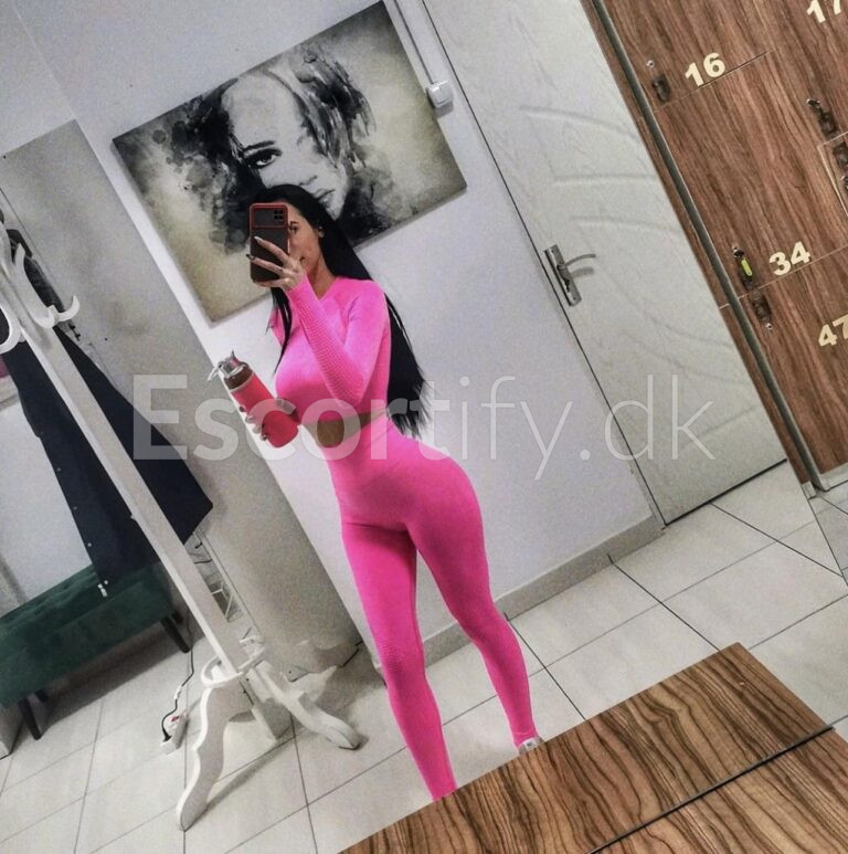 Horsens ️ Sara her ️jeg tilbyder den mest intime, sensuelle Tantra massage m/Ægte Kæreste sex Uden eller m/kondom samt anal