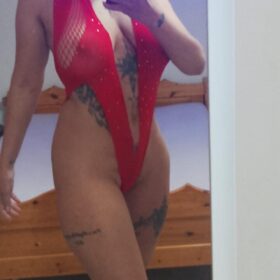Bording- ️️ Synthia Hungarian Milf