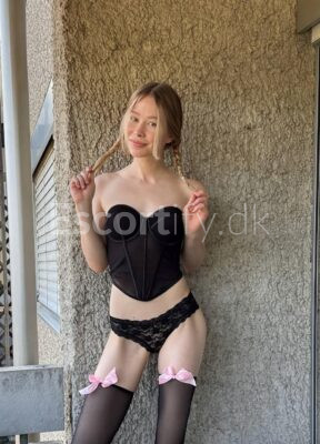KRIS  PRIVATE & GFE  AARHUS