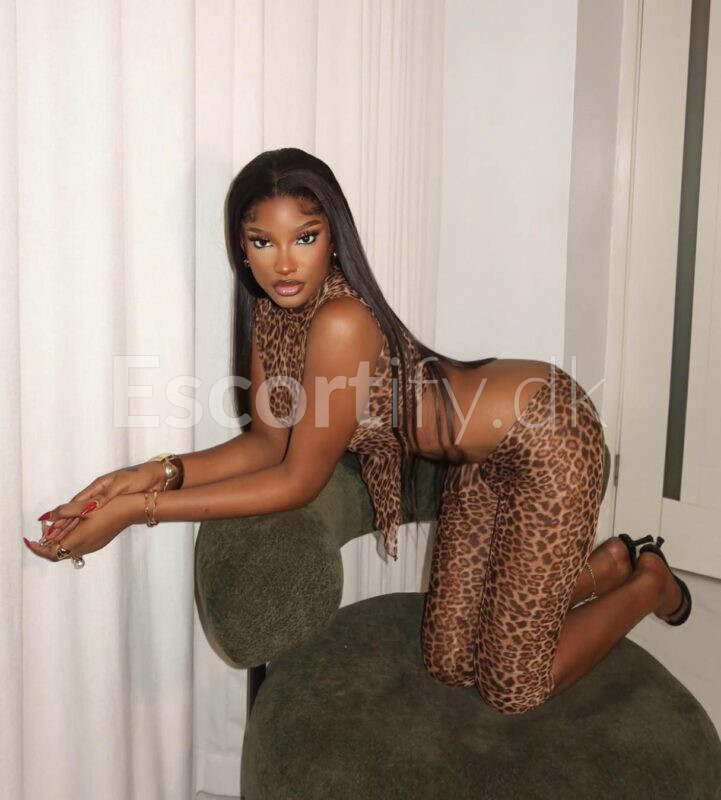 JENNY IN AARHUS FOR PARTY INCALL& OUTCALL FULL SERVICE WITH GOOD PRICES YOUNG AFRICAN BABE PETITE AND LUCIOUS SEXY LIPS