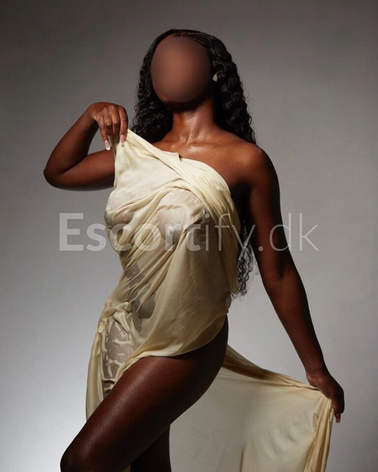 New Hot Sandy IN TOWN AARHUS C 66562935 Am 23 years with ⭐️Real photo